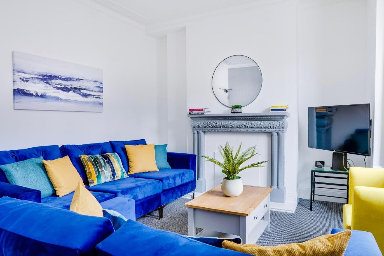 Spacious 4 Bedroom House Near Leeds Cc Beeston Hill Esterno foto