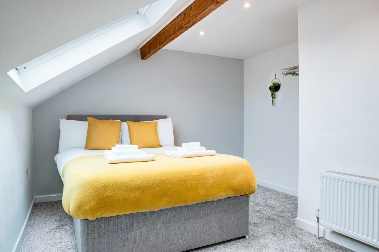 Spacious 4 Bedroom House Near Leeds Cc Beeston Hill Esterno foto